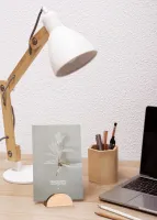 Kalender Zweitausendsechsundzwanzig - Tischkalender mit Holzaufsteller